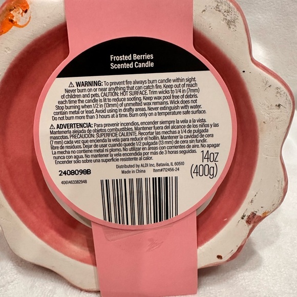 ALDI 2024 Limited Edition Holiday Huntington Pink Christmas Tree Candle - Picture 3 of 3